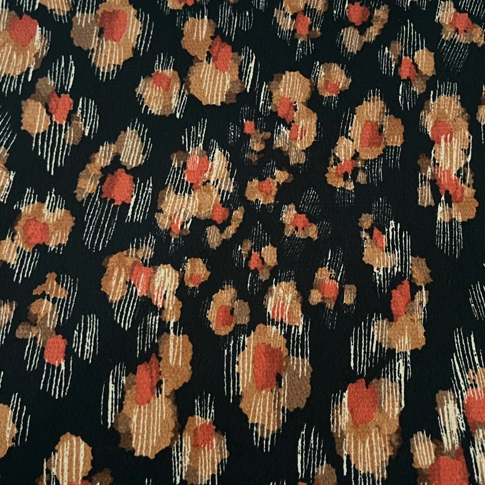 Zara Basics Top . Size XL . Fits L and XL . Fabric Doesn’t wrinkle. - Picture 5 of 6